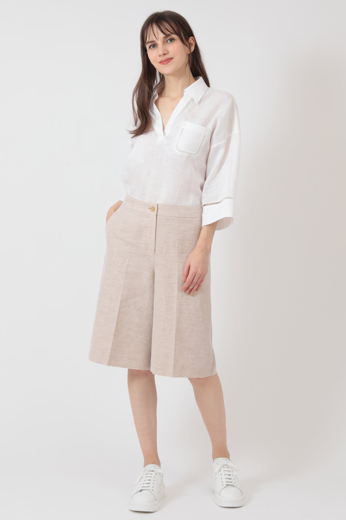 Coat of Arms Logo Culottes DAKS Hong Kong