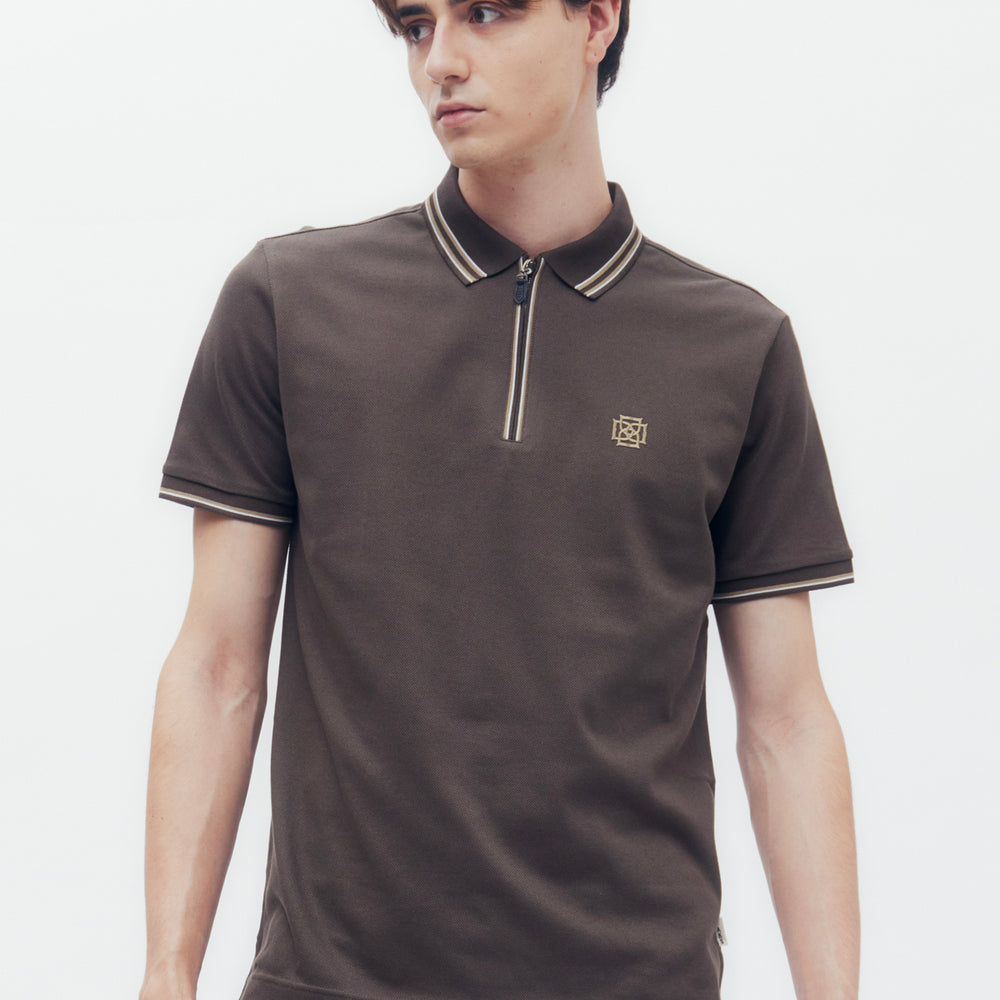 
                      
                        Interlocking DD Logo Zip Polo Shirt
                      
                    