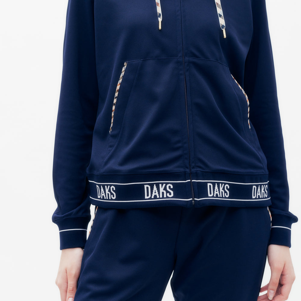 
                      
                        DAKS Logo Rib Hem Parka DAKS Hong Kong
                      
                    