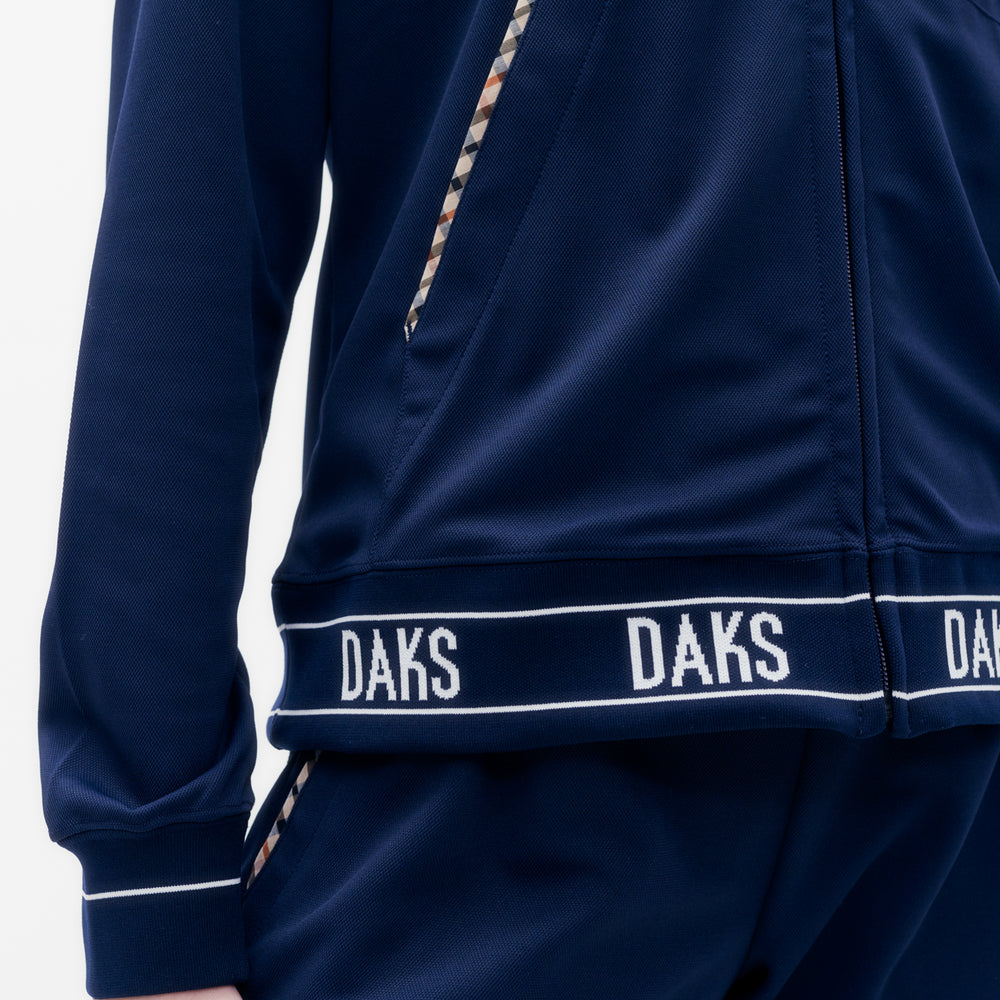 
                      
                        DAKS Logo Rib Hem Parka DAKS Hong Kong
                      
                    