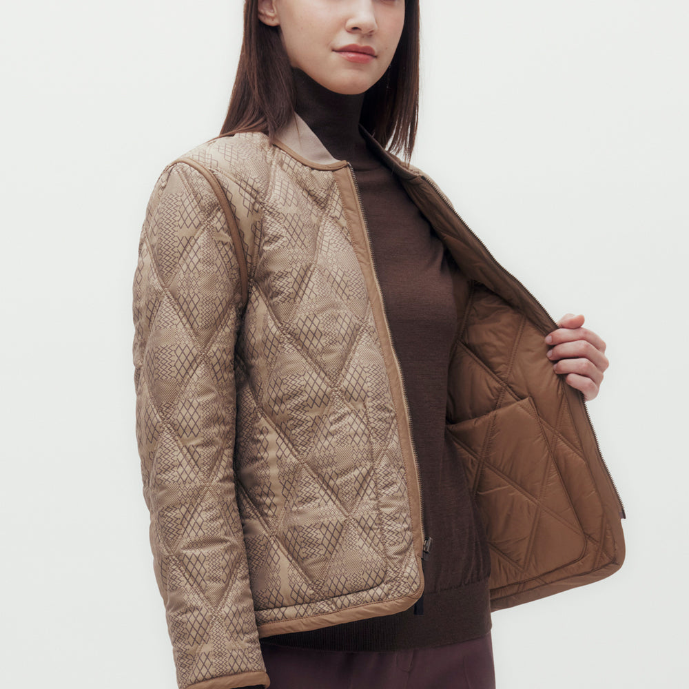 
                      
                        Diamond Quilted Reversible Short Jacket
                      
                    