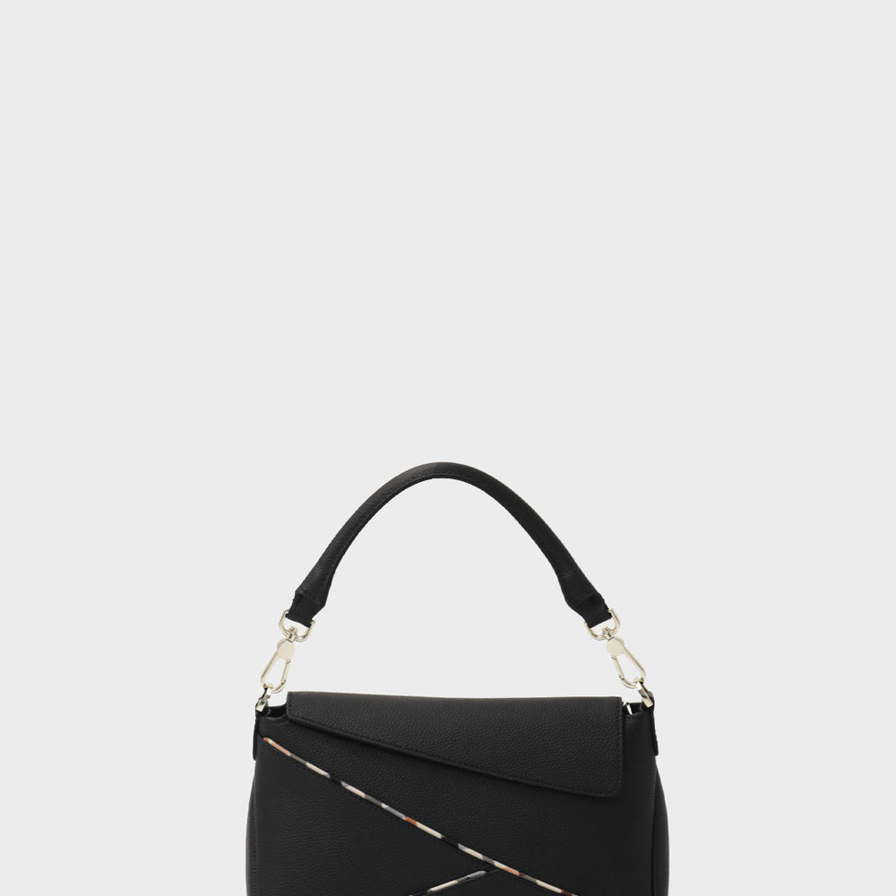 
                      
                        House Check Piping Shoulder Bag
                      
                    