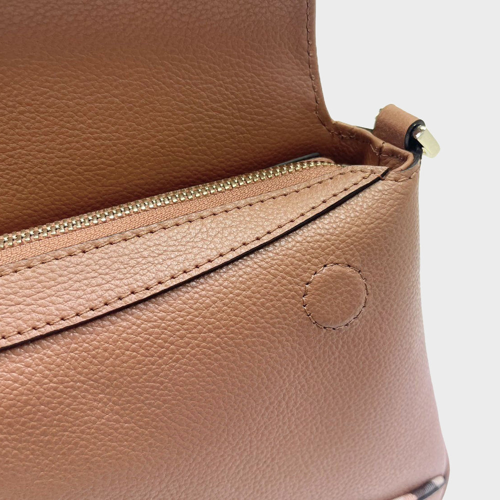 
                      
                        House Check Piping Shoulder Bag
                      
                    