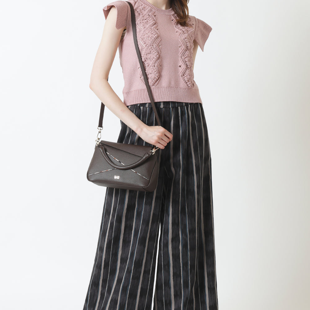 
                      
                        House Check Piping Shoulder Bag
                      
                    